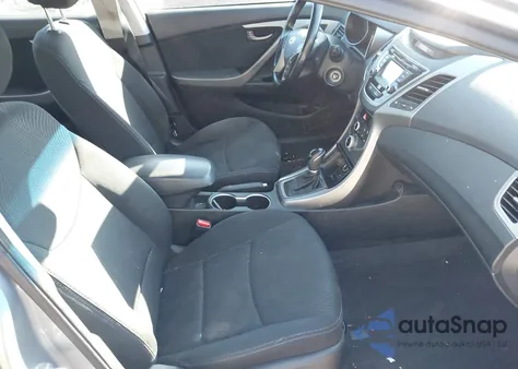 2015 Hyundai Elantra Se z USA, uszkodzony, nr VIN 5NPDH4AE4FH614525